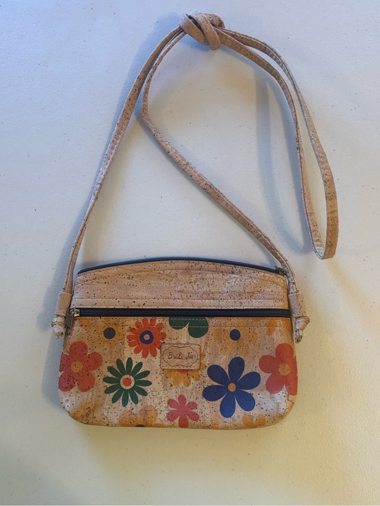 BriLi Joi Handbags - Bri Li Joi Floral Crafted Cork Crossbody Bag